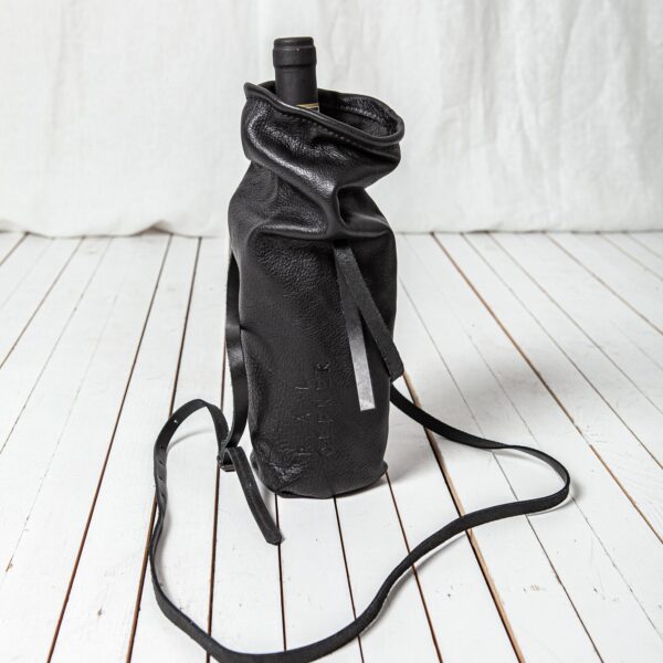 avaleigh Leather Bottle Holder – Stylish Travel Accessory